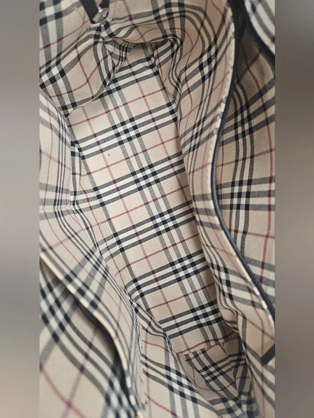 Burberry elegant timeless